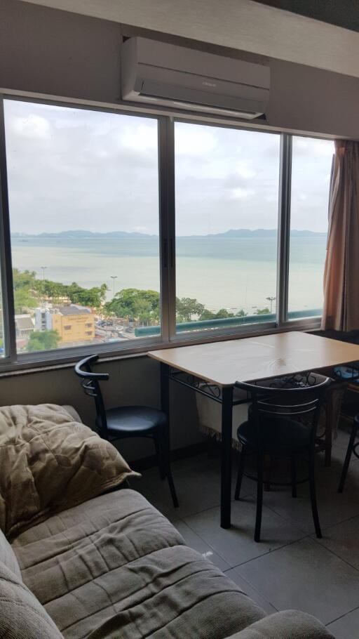 Thiantong Condotel for Sale in Jomtien