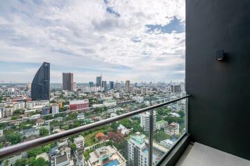 2 bed Duplex in BEATNIQ Sukhumvit 32 Khlongtan Sub District D018640