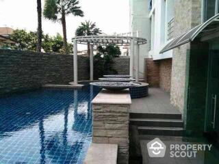 2-BR Condo at Veranda Residence Condominium near ARL Ramkhamhaeng