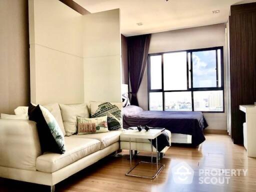 Studio Condo at Urbano Absolute near BTS Krung Thon Buri