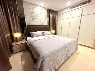 3 Bedrooms Condo in The Riviera Wong Amat Beach Wongamat C011195