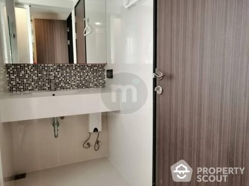 2-BR Condo at Rhythm Sukhumvit 44/1 near BTS Phra Khanong (ID 511947)