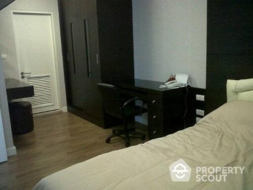 1-BR Condo at The Clover Thonglor Residence near BTS Thong Lor (ID 382064)