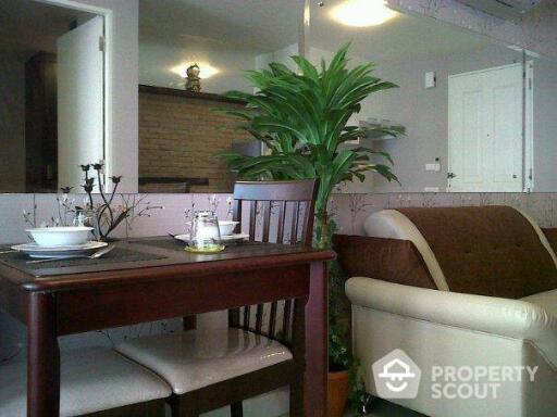 1-BR Condo at The Clover Thonglor Residence near BTS Thong Lor (ID 382064)