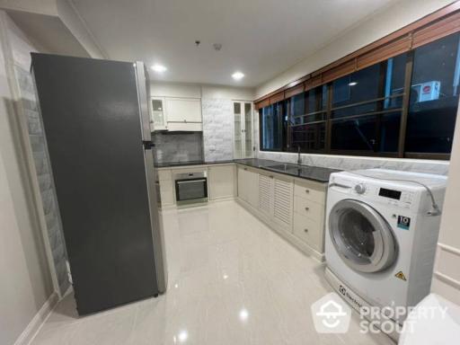 2-BR Apt. near BTS Phrom Phong