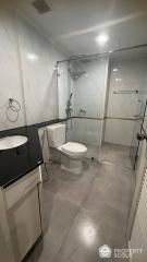 2-BR Apt. near BTS Phrom Phong