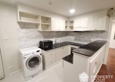 2-BR Apt. near BTS Phrom Phong