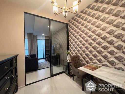 1-BR Condo at Noble Ploenchit near BTS Phloen Chit