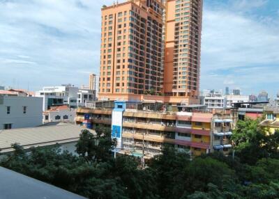 1-BR Condo at Park Origin Phrom Phong near BTS Phrom Phong