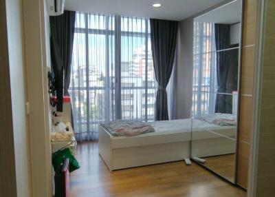 1-BR Condo at Park Origin Phrom Phong near BTS Phrom Phong