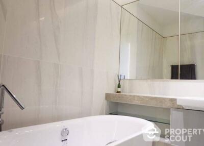 1-BR Condo at Kraam Sukhumvit 26 near BTS Phrom Phong