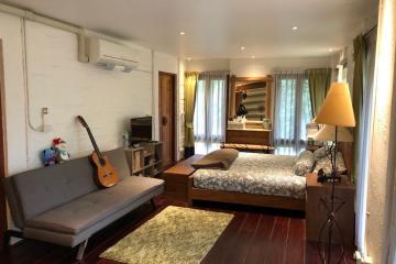 Designer 3 Bedroom Lakeside in Hang Dong