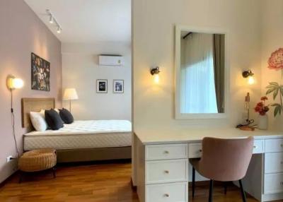 พูลวิลล่า 4 ห้องนอนที่ออกแบบและตกแต่งอย่างสวยงาม