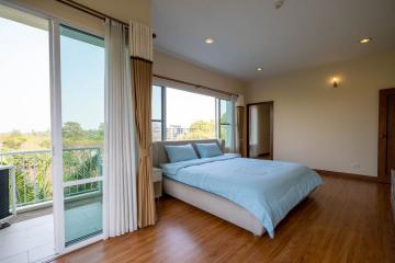 ดูเพล็กซ์ 2 ห้องนอนใน Baan Suan Greenery Hill