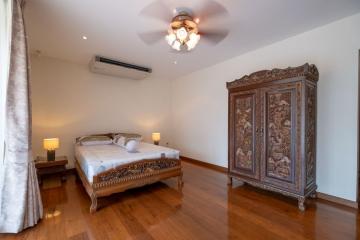 5 Bedroom, Colonial House in San Patong