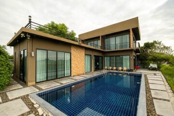 3 Bedroom Pool Villa, Gorgeous Views in Doi Saket