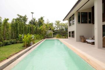 4 Bedroom Pool Villa in Saraphi