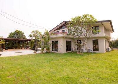 500 Sqm., 4 Beds, 4 Baths House listed for ฿ 15,980,000.