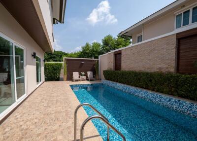 4 Bedroom Pool Villa in Wang Tan Development