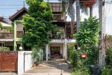 3 Bedroom Townhouse just South of CM University