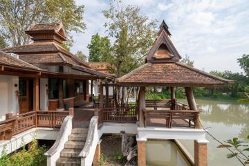 3 Bedroom Lakeside Lanna Style Villa in Lamphun