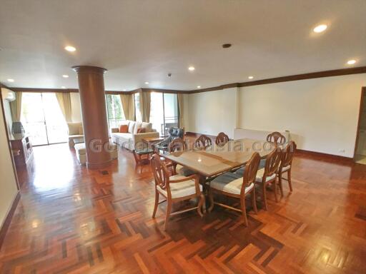 3-Bedrooms family-friendly apartment - Phrom Phong BTS