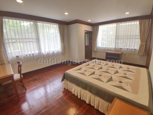 3-Bedrooms family-friendly apartment - Phrom Phong BTS