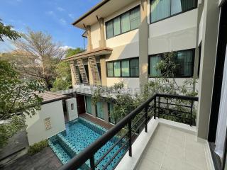 3-Bedrooms plus Study Single House in secure Compound with private pool - Sukhumvit soi 49