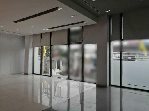 For Rent Bangkok Office Rama 4 MRT Hua Lamphong Bang Rak