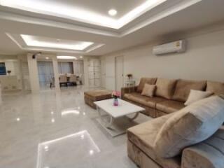 For Rent Bangkok Apartment M Tower Apartment Sukhumvit 35 BTS Phrom Phong Watthana