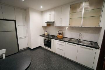 For Rent Bangkok Apartment Sukhumvit BTS Phrom Phong Watthana