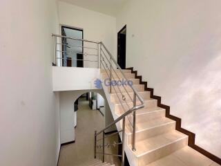 5 Bedrooms House in St James Park East Pattaya H006136