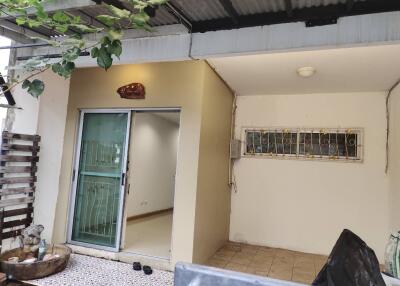 Townhome for rent, Pruksa Town Next Village, On Nut - Rama 9