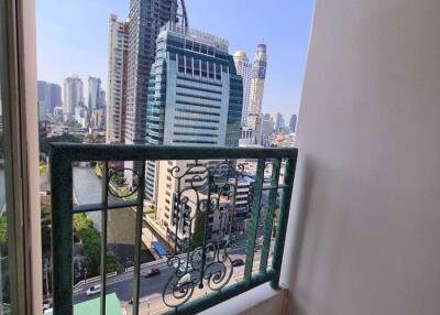 Studio bed Condo in The Address Chidlom Lumphini Sub District C015135