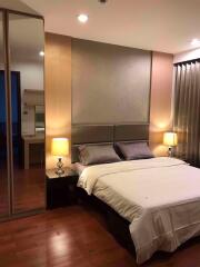 2 bed Condo in The Address Chidlom Lumphini Sub District C015125