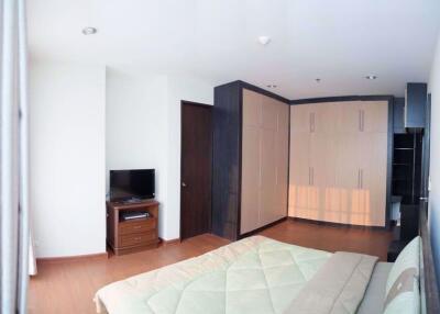 3 bed Condo in CitiSmart Sukhumvit 18 Khlongtoei Sub District C015116