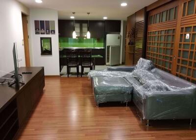2 bed Condo in Harmony Living Paholyothin 11 Phayathai District C015083