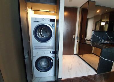 1 bed Condo in The ESSE Sukhumvit 36 Khlongtan Sub District C015056