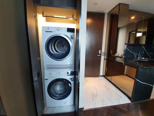 1 bed Condo in The ESSE Sukhumvit 36 Khlongtan Sub District C015056