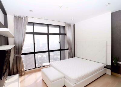 3 bed Condo in Urbano Absolute Sathon-Taksin Khlong Ton Sai Sub District C015043