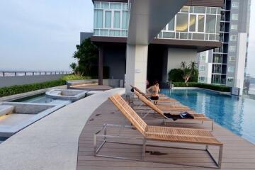 New Centric Sea Condo for Sale in Pattaya