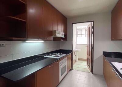 2 bed Condo in Suan Phinit Place Sathon District C014988