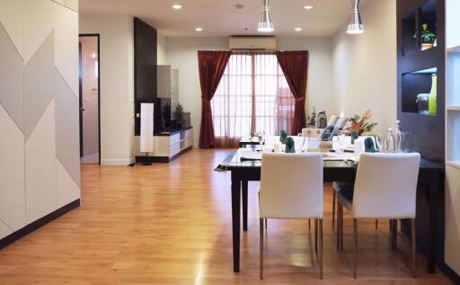 3 bed Condo in CitiSmart Sukhumvit 18 Khlongtoei Sub District C014987