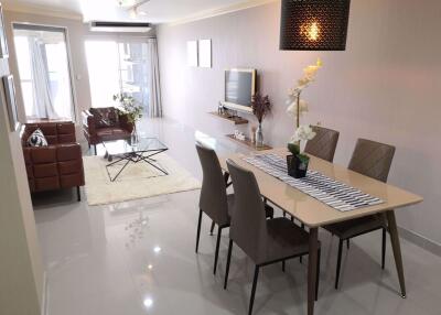 2 bed Condo in The Waterford Diamond Khlongtan Sub District C014985