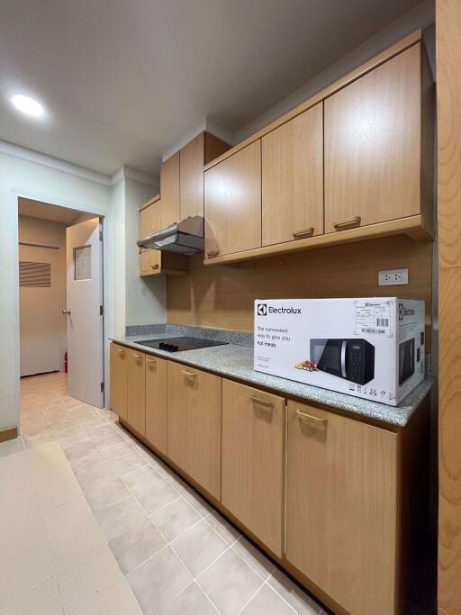 3 bed Condo in The Waterford Diamond Khlongtan Sub District C014961