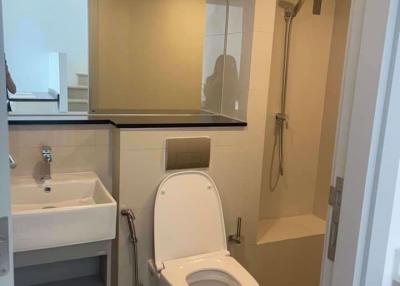 2 ห้องนอน, 1 ห้องน้ำ บ้าน ราคา ฿ 30,000/เดือน