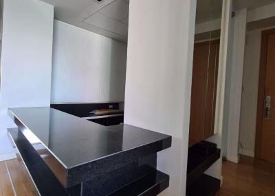 3 bed Condo in Millennium Residence Khlongtoei Sub District C014945