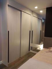 1 bed Condo in The Room Sukhumvit 40 Phra Khanong Sub District C014894