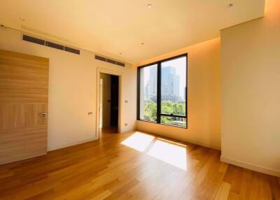 1 bed Condo in Sindhorn Residence Lumphini Sub District C014885