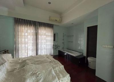 2 bed Duplex in Baan Klang Krung Siam-Pathumwan Thanonphetchaburi Sub District D014868